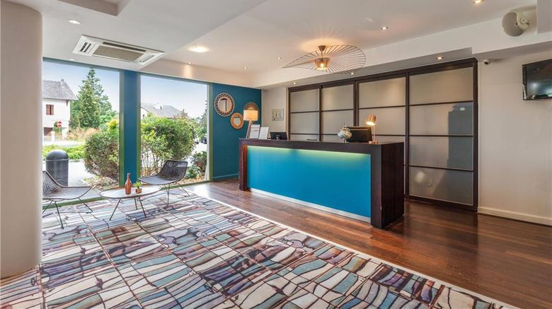 <b>Quality Aparthotel Divonne Portes Geneve Lobby</b>. Images powered by <a href="https://iceportal.shijigroup.com/" title="IcePortal" target="_blank">IcePortal</a>.