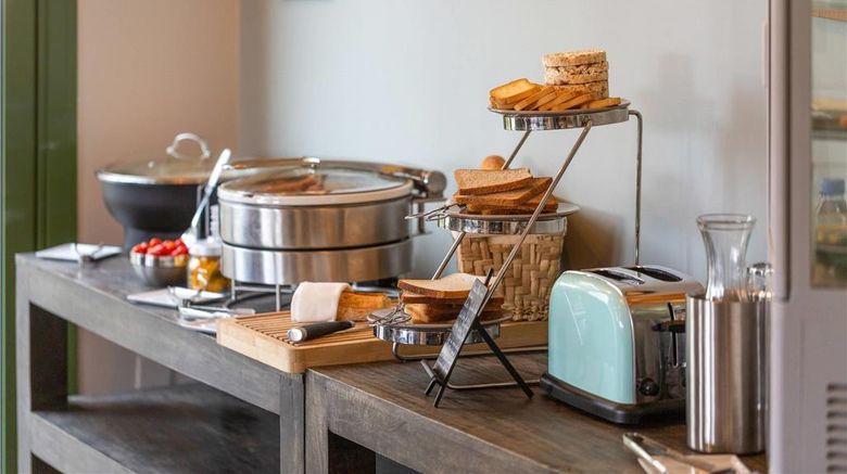 <b>Quality Aparthotel Divonne Portes Geneve Restaurant</b>. Images powered by <a href="https://iceportal.shijigroup.com/" title="IcePortal" target="_blank">IcePortal</a>.