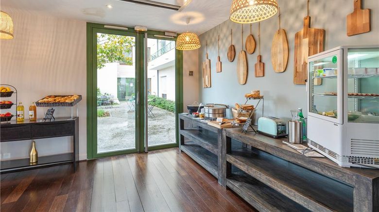 <b>Quality Aparthotel Divonne Portes Geneve Restaurant</b>. Images powered by <a href="https://iceportal.shijigroup.com/" title="IcePortal" target="_blank">IcePortal</a>.
