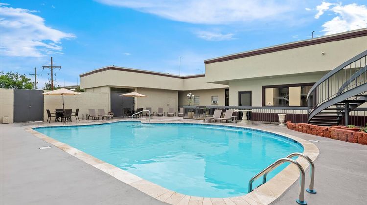Quality Inn Harvey New Orleans Pool