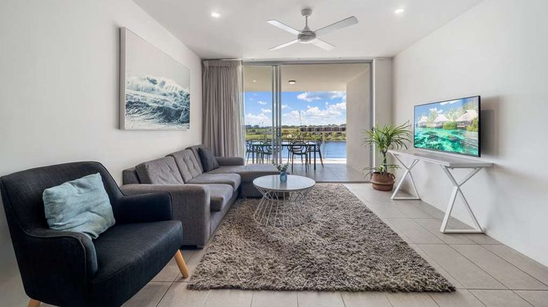 <b>North Shore Oceanside Kawana Room</b>. Images powered by <a href="https://iceportal.shijigroup.com/" title="IcePortal" target="_blank">IcePortal</a>.