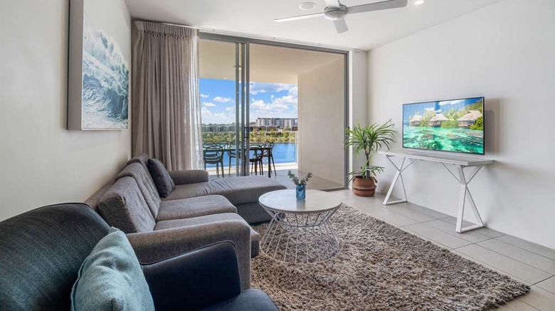 <b>North Shore Oceanside Kawana Room</b>. Images powered by <a href="https://iceportal.shijigroup.com/" title="IcePortal" target="_blank">IcePortal</a>.