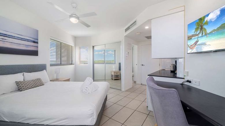 <b>North Shore Oceanside Kawana Suite</b>. Images powered by <a href="https://iceportal.shijigroup.com/" title="IcePortal" target="_blank">IcePortal</a>.