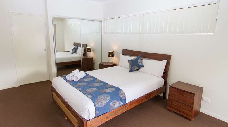 <b>Direct Hotels - Monterey Moranbah Room</b>. Images powered by <a href="https://iceportal.shijigroup.com/" title="IcePortal" target="_blank">IcePortal</a>.