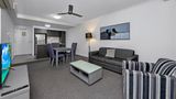 Central Kensington Apartments Room