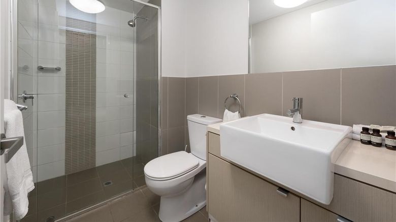 <b>Central Holborn Apartments Suite</b>. Images powered by <a href="https://iceportal.shijigroup.com/" title="IcePortal" target="_blank">IcePortal</a>.
