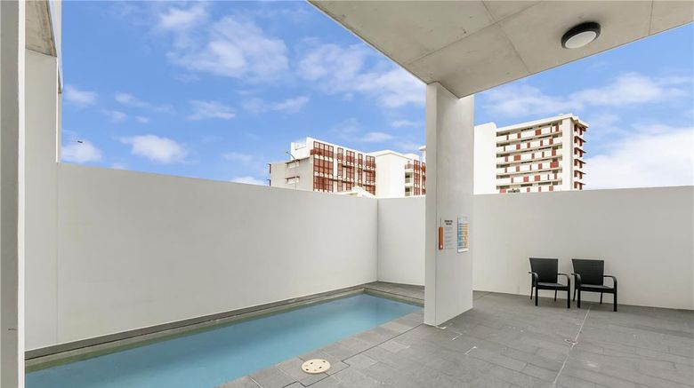 <b>Central Holborn Apartments Spa</b>. Images powered by <a href="https://iceportal.shijigroup.com/" title="IcePortal" target="_blank">IcePortal</a>.
