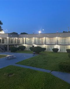 Americas Best Value Inn Rockford