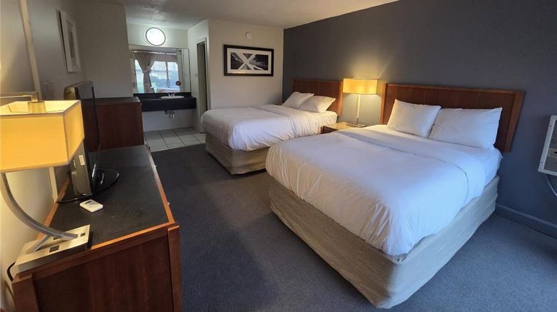 <b>Americas Best Value Inn Rockford Room</b>. Images powered by <a href="https://iceportal.shijigroup.com/" title="IcePortal" target="_blank">IcePortal</a>.