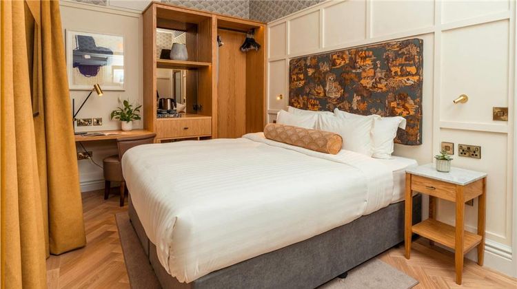 The Fleet Street Hotel Room
