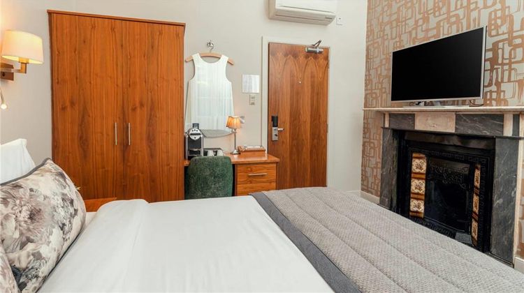 The Fleet Street Hotel Room