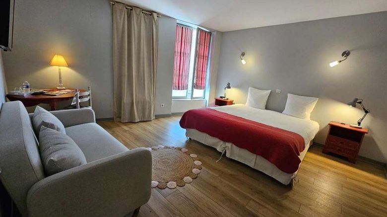 <b>Relais de la Mothe Room</b>. Images powered by <a href="https://iceportal.shijigroup.com/" title="IcePortal" target="_blank">IcePortal</a>.
