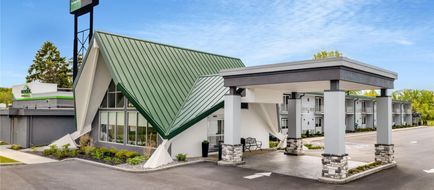 Wingate Geneva at SPIRE Academy Exterior