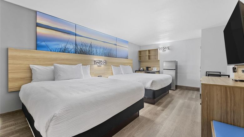 <b>Scottish Inns and Suites Texas City Room</b>. Images powered by <a href="https://iceportal.shijigroup.com/" title="IcePortal" target="_blank">IcePortal</a>.