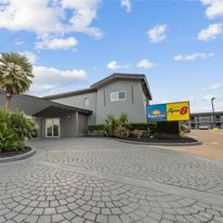 Days Inn & Suites Texas City