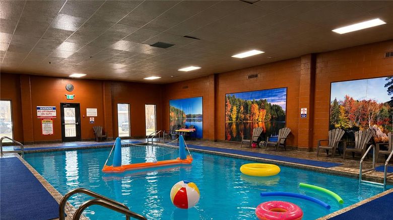 <b>Quality Inn Fort Frances Pool</b>. Images powered by <a href="https://iceportal.shijigroup.com/" title="IcePortal" target="_blank">IcePortal</a>.