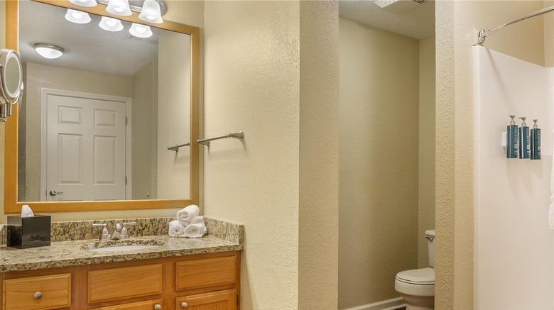 <b>Hilton Vacation Club Laurel Crest Room</b>. Images powered by <a href="https://iceportal.shijigroup.com/" title="IcePortal" target="_blank">IcePortal</a>.