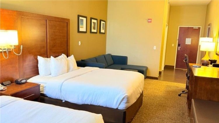 Hawthorn Extended Stay by Wyndham Amarillo Room