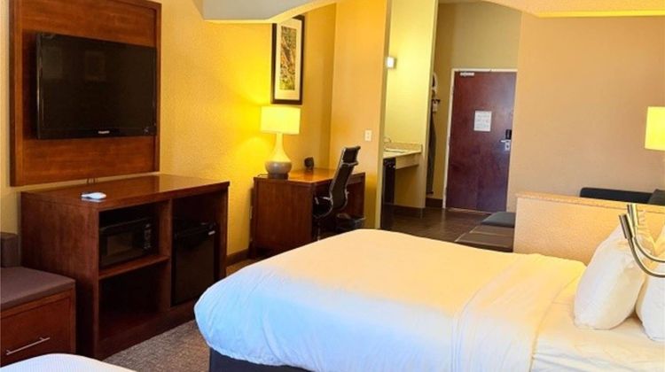 Hawthorn Extended Stay by Wyndham Amarillo Room