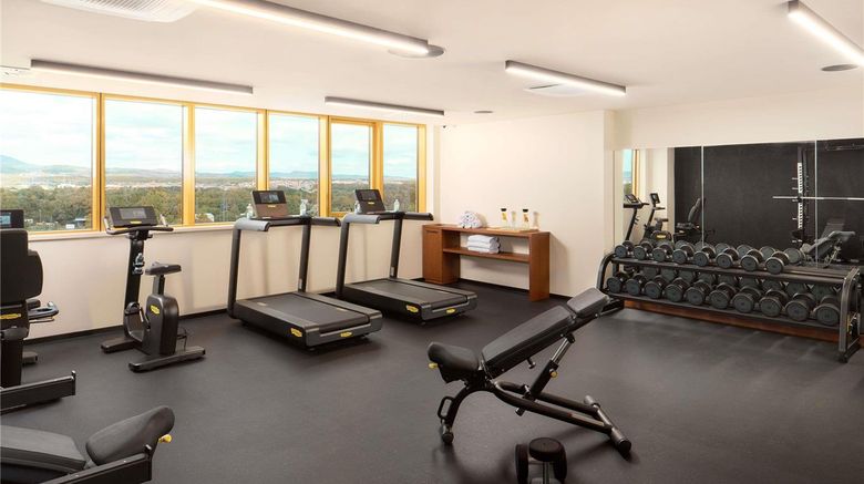<b>Novotel Zagreb Health</b>. Images powered by <a href="https://iceportal.shijigroup.com/" title="IcePortal" target="_blank">IcePortal</a>.