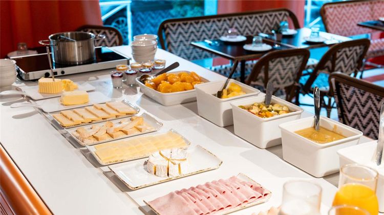Ibis Styles La Rochelle Restaurant