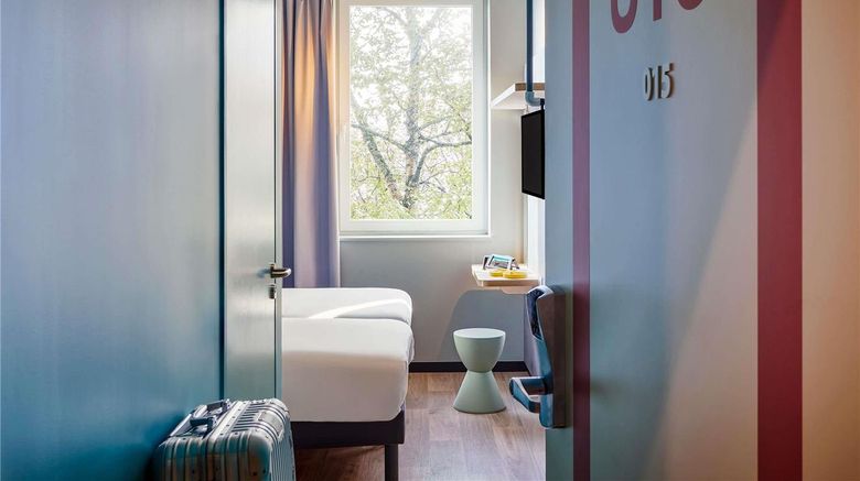 <b>Ibis Budget La Rochelle Room</b>. Images powered by <a href="https://iceportal.shijigroup.com/" title="IcePortal" target="_blank">IcePortal</a>.