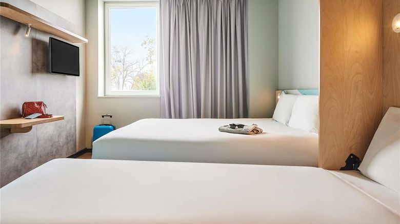 <b>Ibis Budget La Rochelle Room</b>. Images powered by <a href="https://iceportal.shijigroup.com/" title="IcePortal" target="_blank">IcePortal</a>.