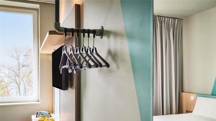 Ibis Budget La Rochelle Room