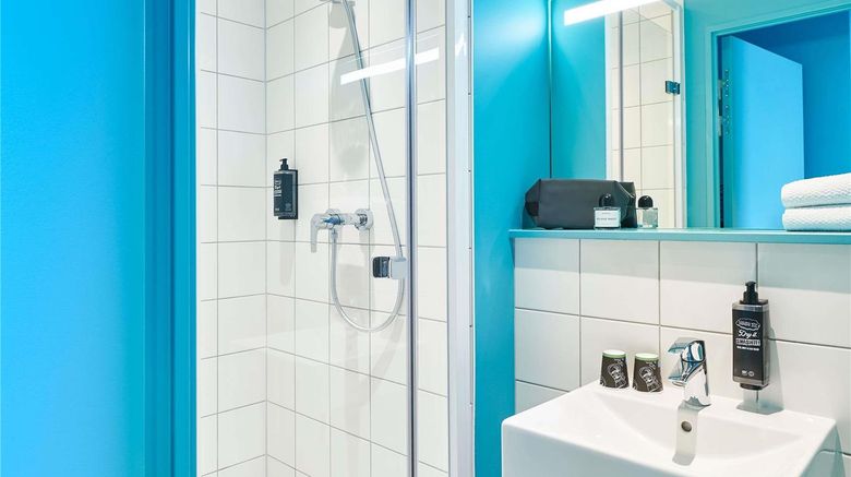 <b>Ibis Budget La Rochelle Room</b>. Images powered by <a href="https://iceportal.shijigroup.com/" title="IcePortal" target="_blank">IcePortal</a>.