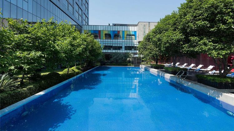 Grand Mercure Shanghai Century Park Pool