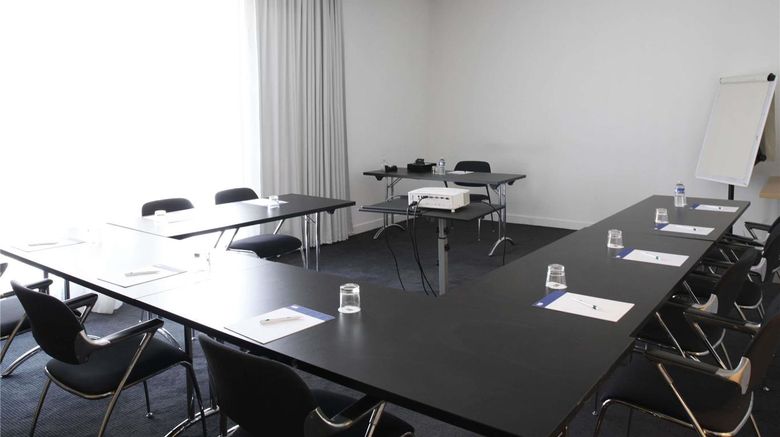<b>Hotel Marseille St Charles Meeting</b>. Images powered by <a href="https://iceportal.shijigroup.com/" title="IcePortal" target="_blank">IcePortal</a>.