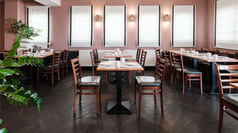 <b>Mercure Hotel Pforzheim Restaurant</b>. Images powered by <a href="https://iceportal.shijigroup.com/" title="IcePortal" target="_blank">IcePortal</a>.