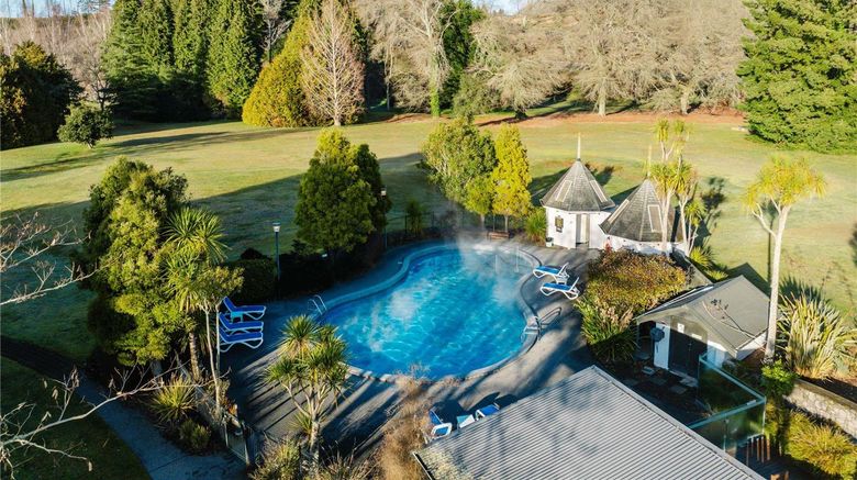 <b>Wairakei Resort Pool</b>. Images powered by <a href="https://iceportal.shijigroup.com/" title="IcePortal" target="_blank">IcePortal</a>.