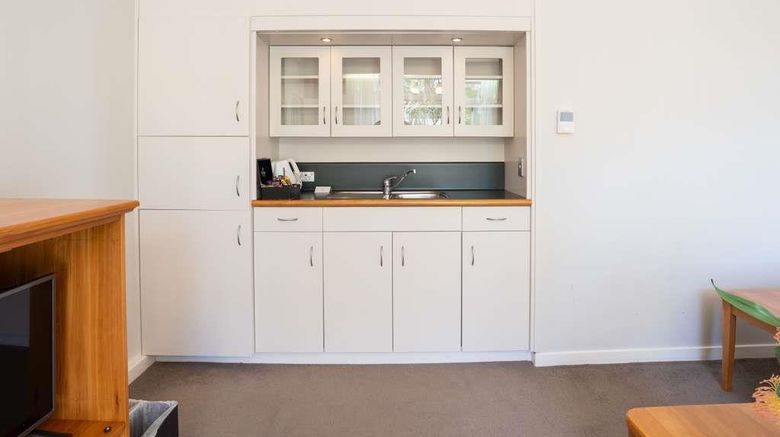 <b>Wairakei Resort Suite</b>. Images powered by <a href="https://iceportal.shijigroup.com/" title="IcePortal" target="_blank">IcePortal</a>.