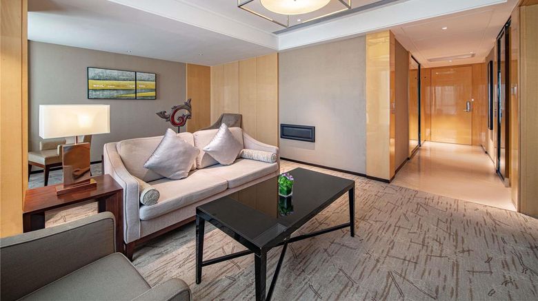 <b>Swissotel Guangzhou Room</b>. Images powered by <a href="https://iceportal.shijigroup.com/" title="IcePortal" target="_blank">IcePortal</a>.