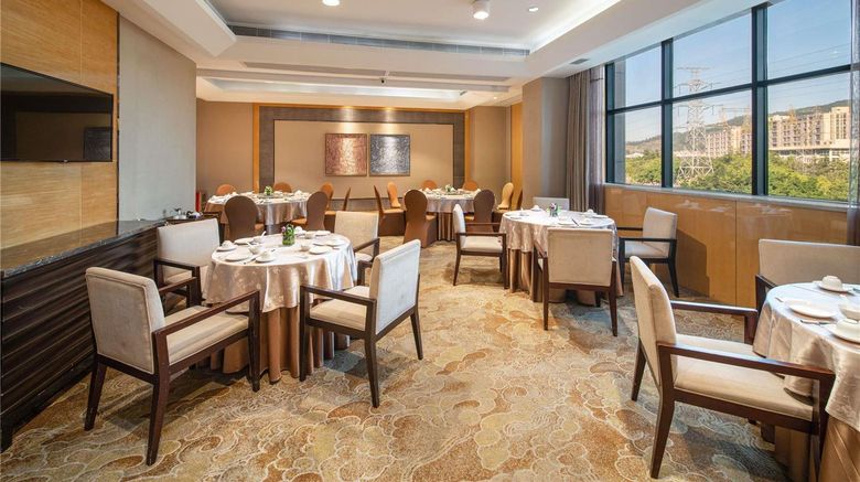 <b>Swissotel Guangzhou Restaurant</b>. Images powered by <a href="https://iceportal.shijigroup.com/" title="IcePortal" target="_blank">IcePortal</a>.