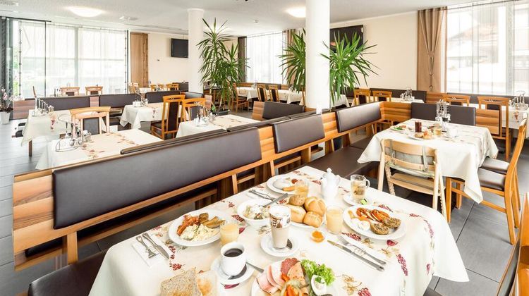 Hotel Meridian Restaurant