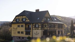 Arnold Hotel