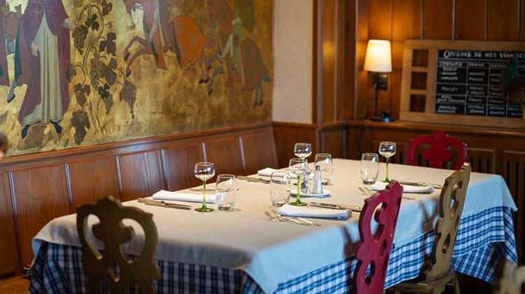Arnold Hotel Restaurant