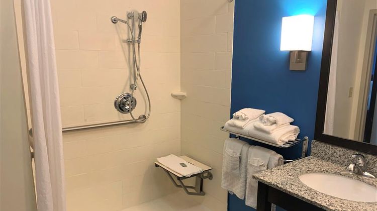 SureStay by Best Western Cambridge Room