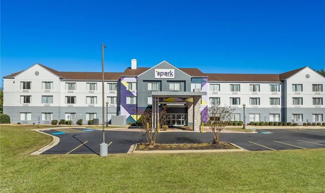 Spark by Hilton Macon North Exterior
