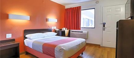 Super 8 by Wyndham Walnut Creek Room