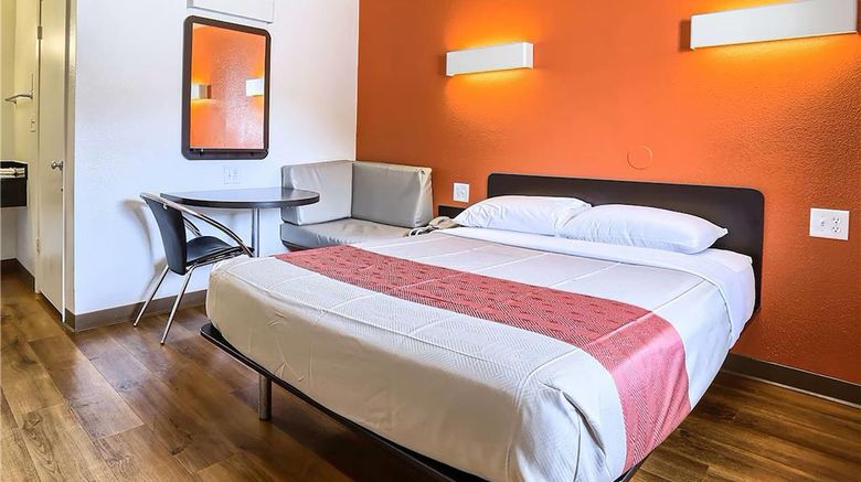 <b>Super 8 by Wyndham Walnut Creek Room</b>. Images powered by <a href="https://iceportal.shijigroup.com/" title="IcePortal" target="_blank">IcePortal</a>.
