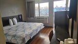 Super 8 by Wyndham Tracy Room
