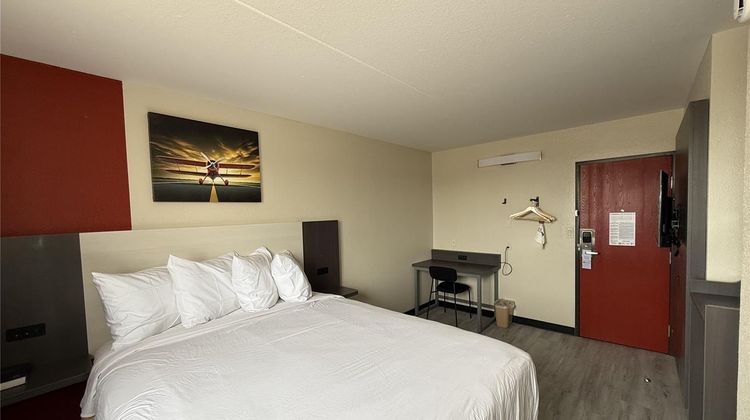 Best Western Plus Wichita West Airport Room