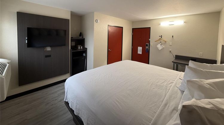 Best Western Plus Wichita West Airport Room