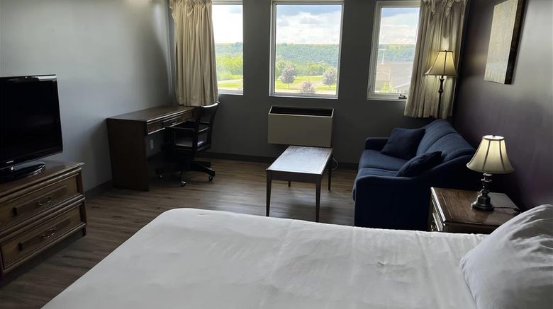 <b>Ramada by Wyndham Florenceville Room</b>. Images powered by <a href="https://iceportal.shijigroup.com/" title="IcePortal" target="_blank">IcePortal</a>.