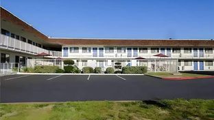 Super 8 by Wyndham Turlock