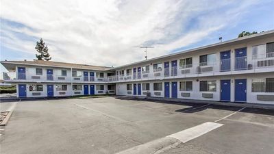 Super 8 by Wyndham Santa Clara