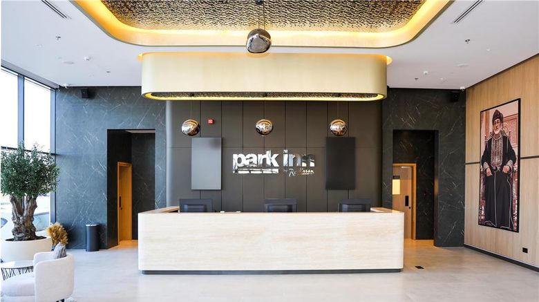 <b>Park Inn by Radisson Muscat Lobby</b>. Images powered by <a href="https://iceportal.shijigroup.com/" title="IcePortal" target="_blank">IcePortal</a>.